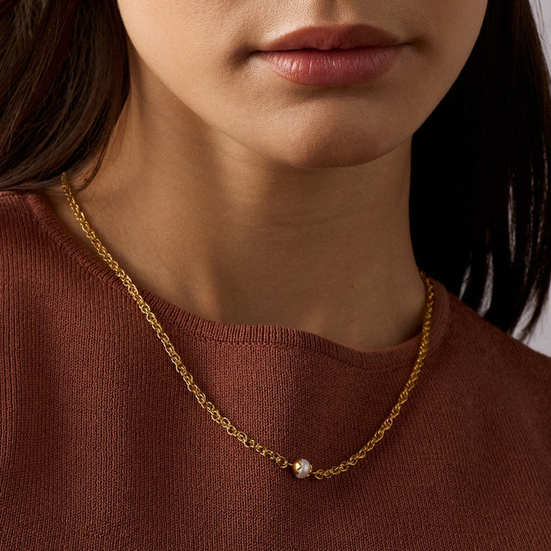 Minimal Gold Glow