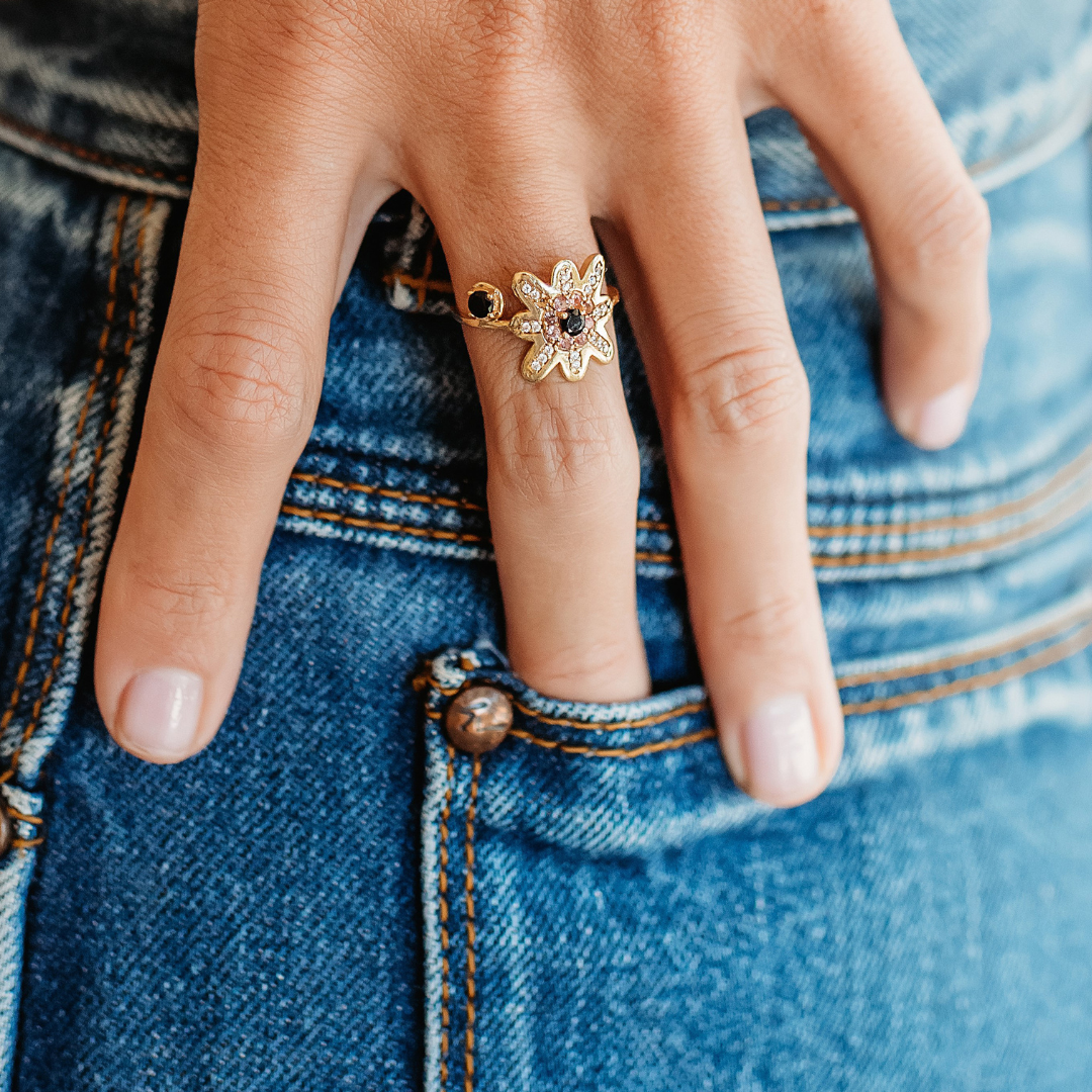 Anillo de flores silvestres